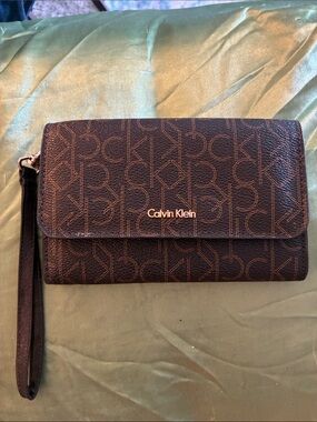 Calvin Klein Dark Academia Brown and Gold Patterned Wristlet Wallet